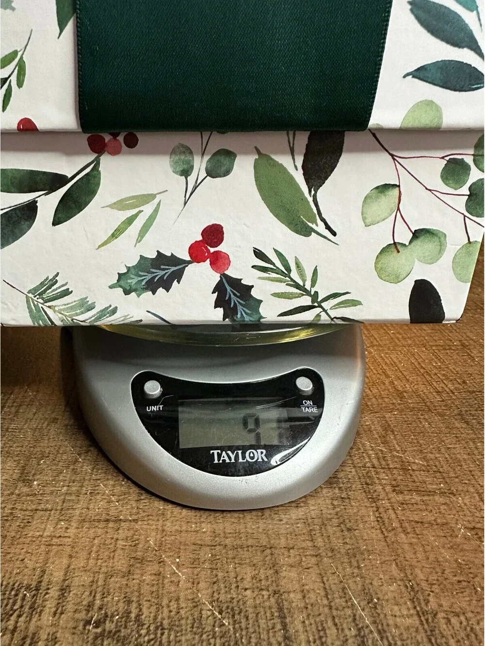 Papyrus Christmas Gift Box Holiday Greenery Holly Berries Satin Bow 6